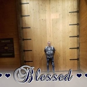 Meet your Posher, Stephen